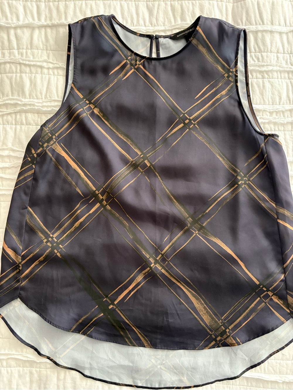 Banana republic factory shell